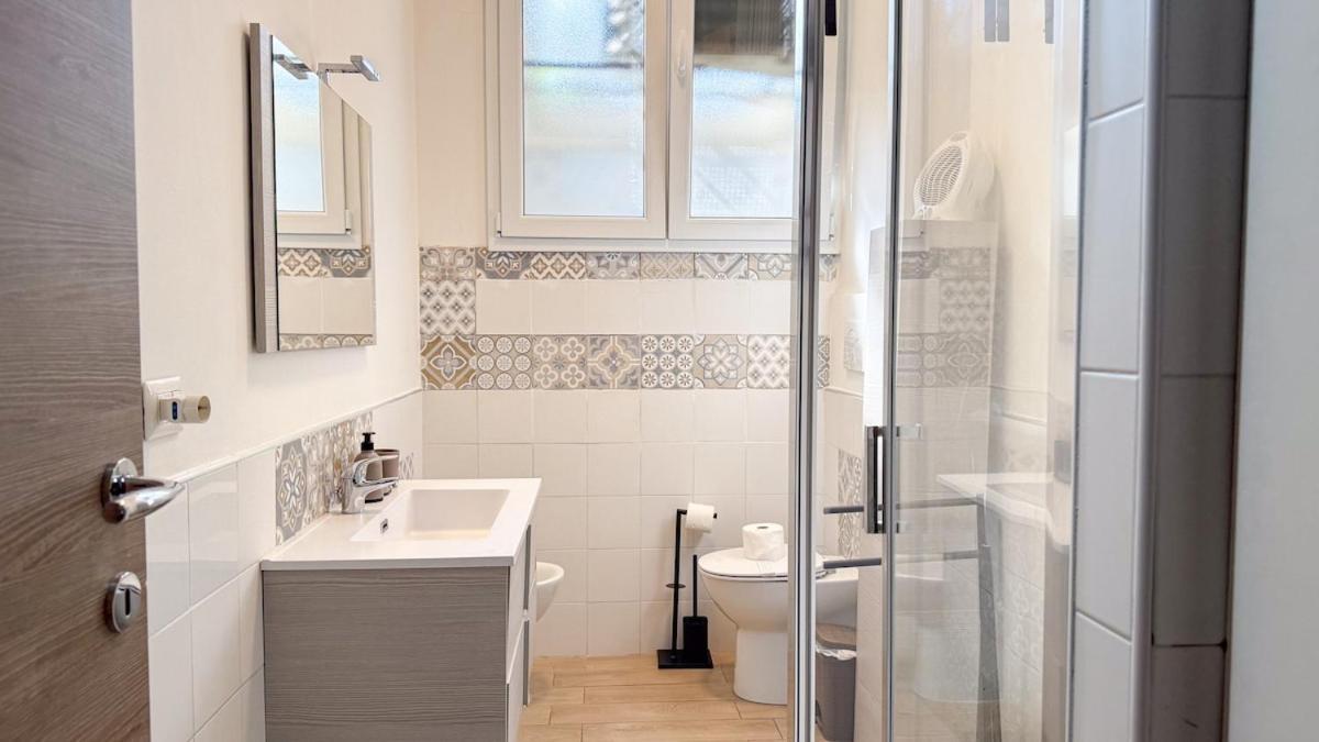 Appartamento Elegant 2br Balcony, Ac, Near Colosseum *